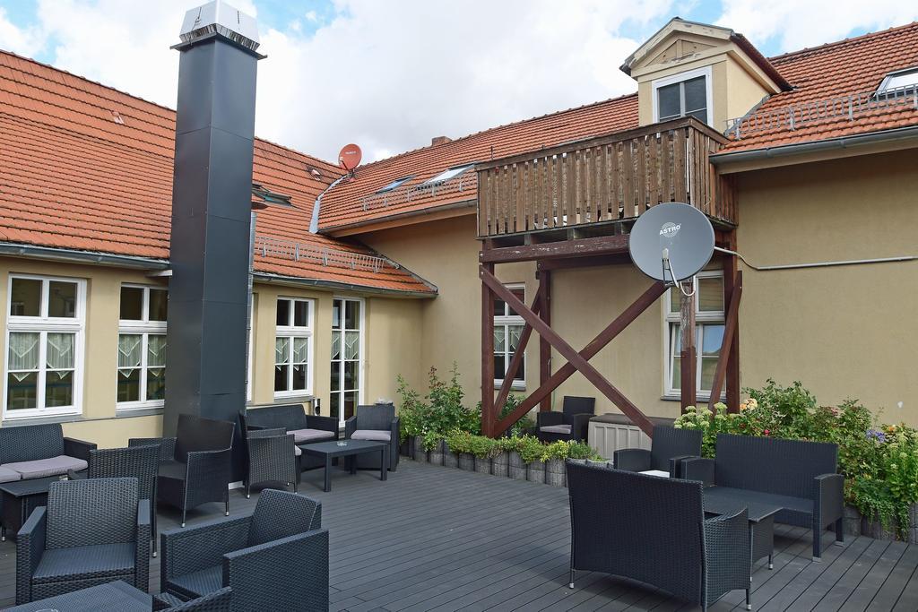 Hotel garni Goldene Henne Arnstadt Exterior foto
