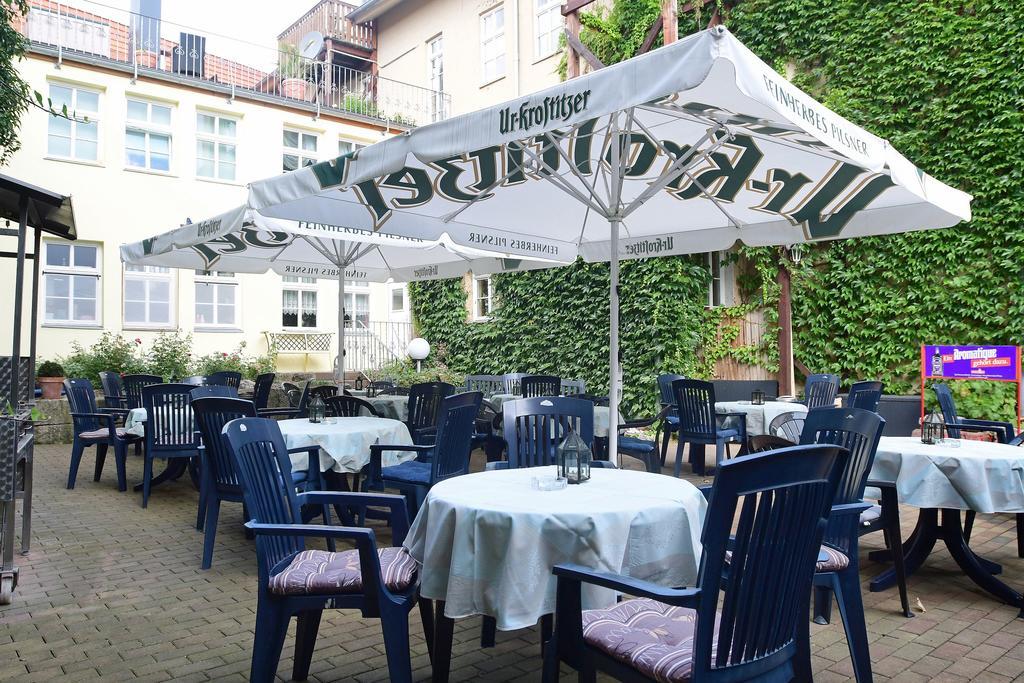 Hotel garni Goldene Henne Arnstadt Exterior foto
