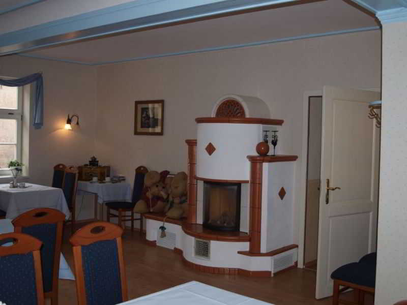 Hotel garni Goldene Henne Arnstadt Exterior foto